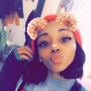 Meet your Posher, Kyla